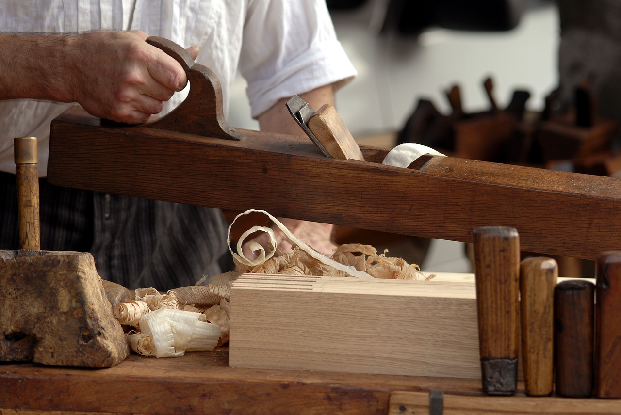lavorazione a mano